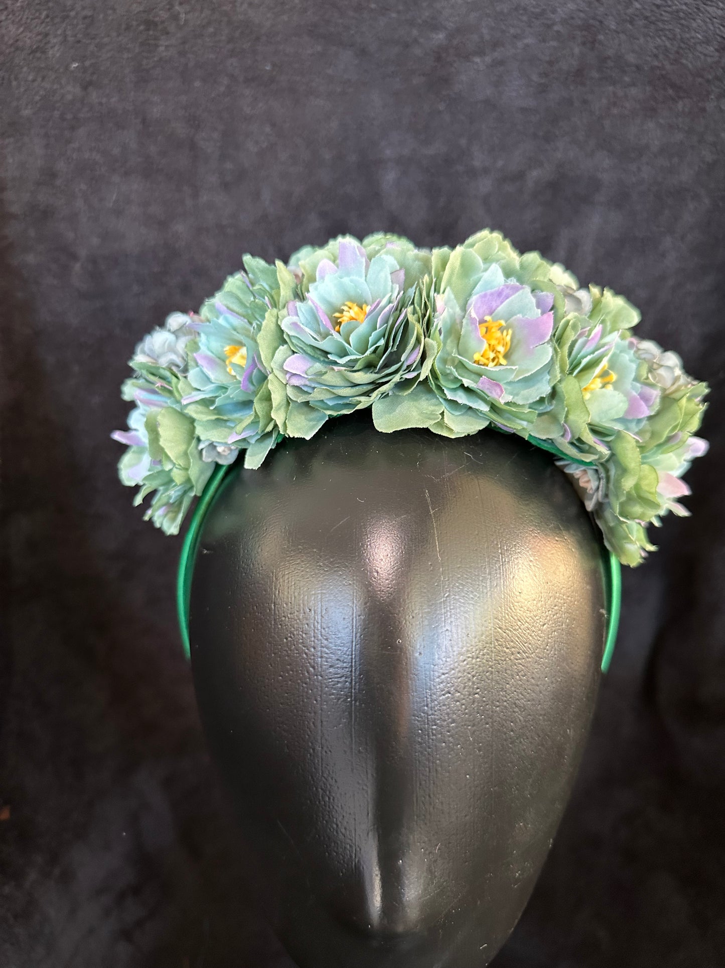 Crown in Green101